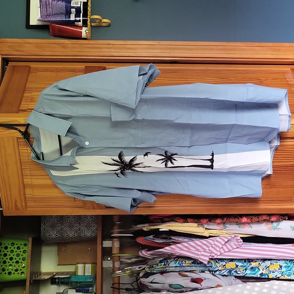 Lightweight vacation shirt